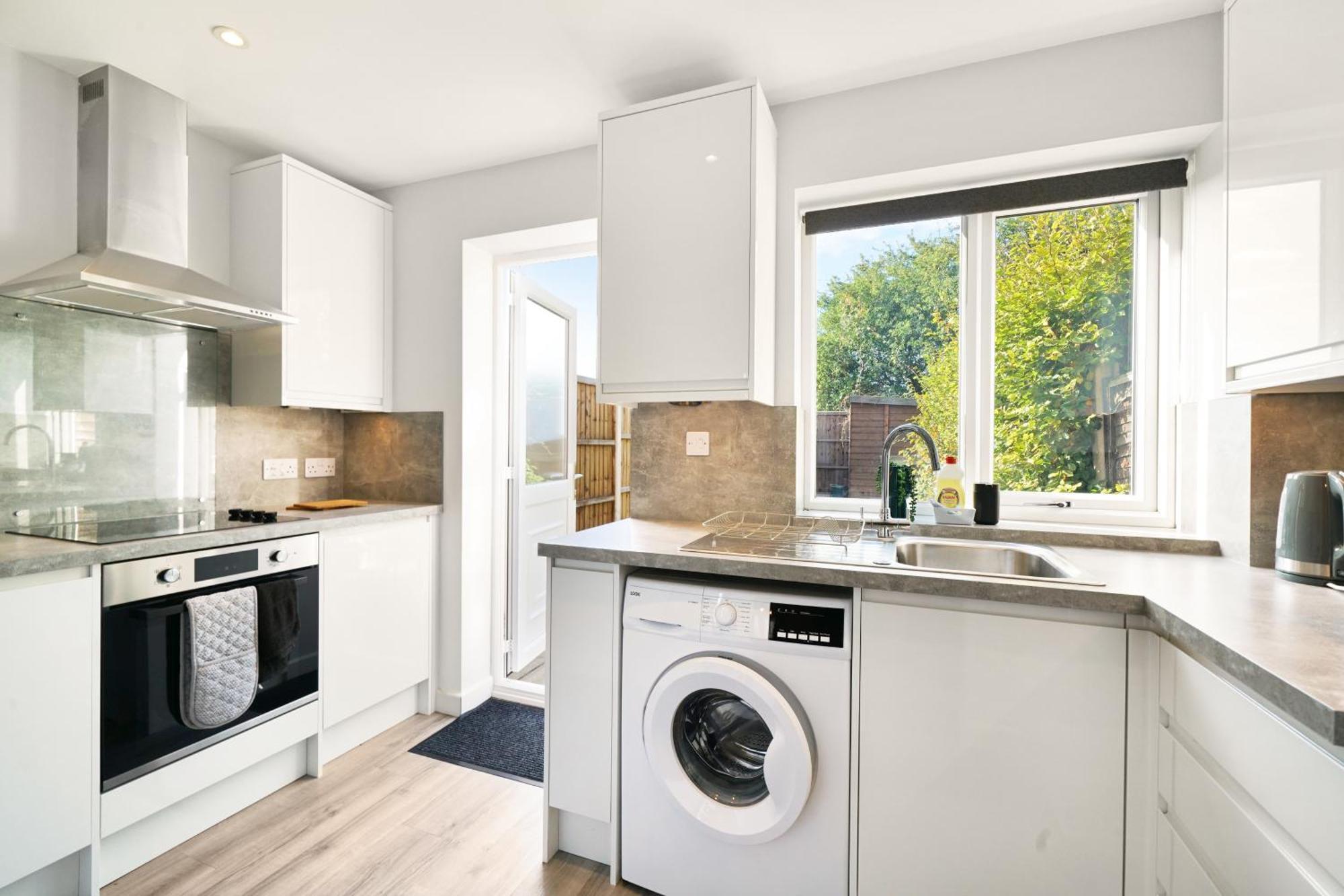 Cosy Corner In Aylesbury Near Stoke Mandeville Hospital & Town Centre With Private Parking Zewnętrze zdjęcie